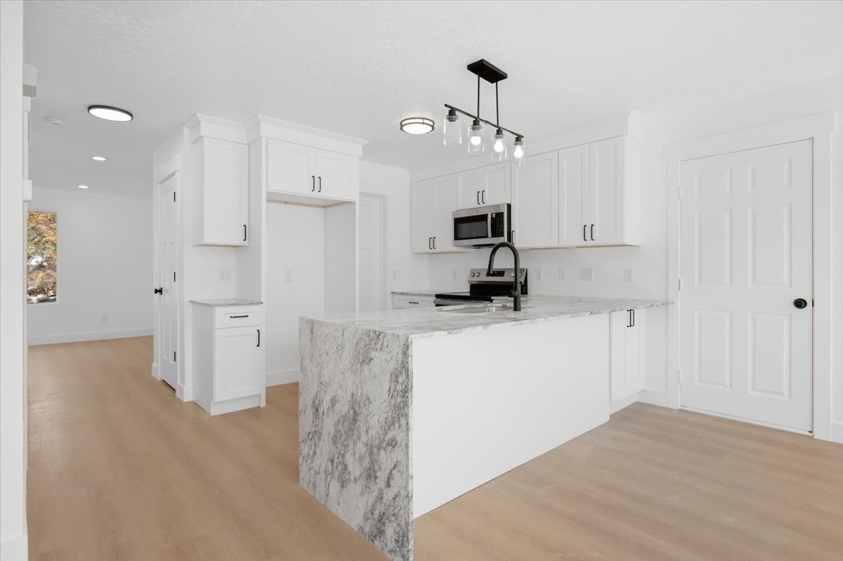 Photo 8 of 26 E 1860 N, Tooele