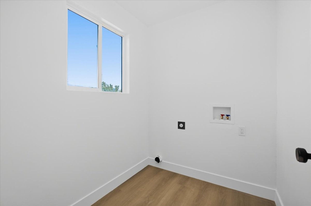 Photo 18 of 26 E 1860 N, Tooele